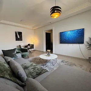 عائلية قريبه من موسم شقة